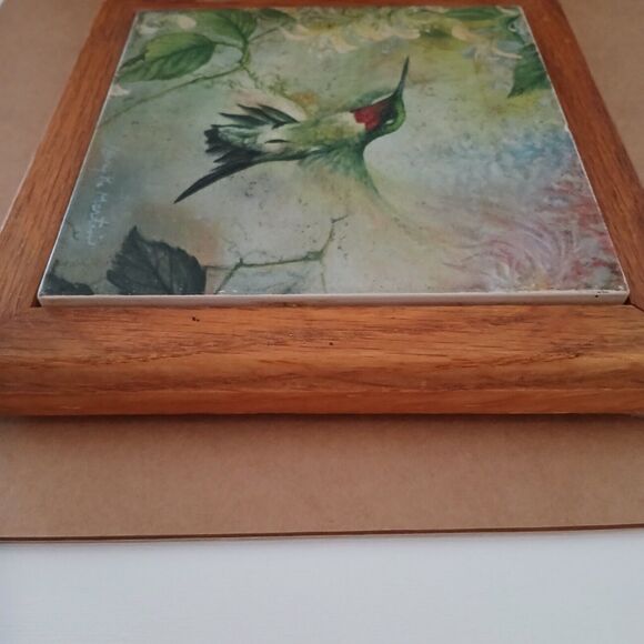 Larry K Martin Signed ceramic tile 7x7 hummingbird Hotplate Trivet Wood Frame - Picture 6 of 12